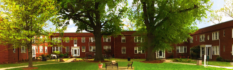 Gunston Hall Courtyard